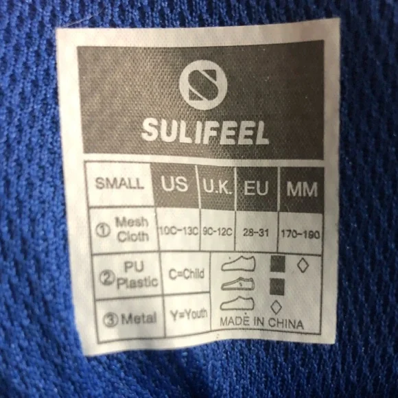 SULIFEEL Ice Snow 4 Size Adjustable Light up Roller Skates for Kids - Picture 5 of 7